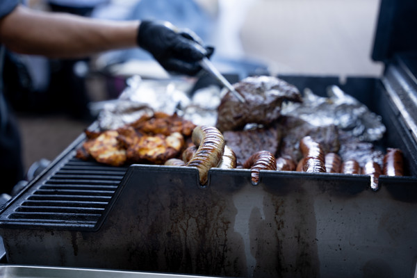 Amerikanischer Grillabend mit Live-Musik